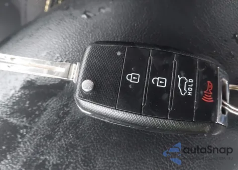 2015 Kia Soul + из США, поврежденный, VIN KNDJP3A50F7815360